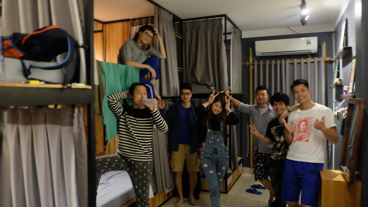 5D Upper Dorm Vandrarhem Da Nang Exteriör bild